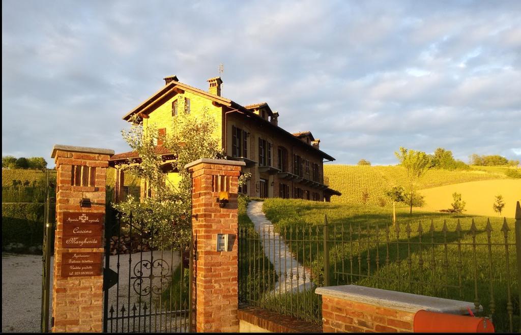 Вілла Azienda Agricola Cascina Margherita San Damiano d'Asti Екстер'єр фото